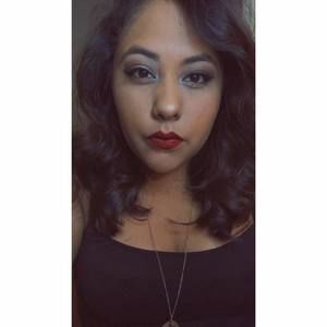 Meet your Posher, Karina