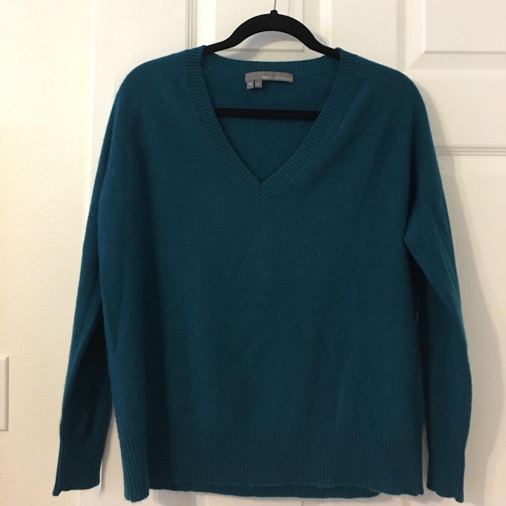 360 cashmere xs v neck sweater