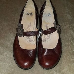 Sofft brand dress shoes