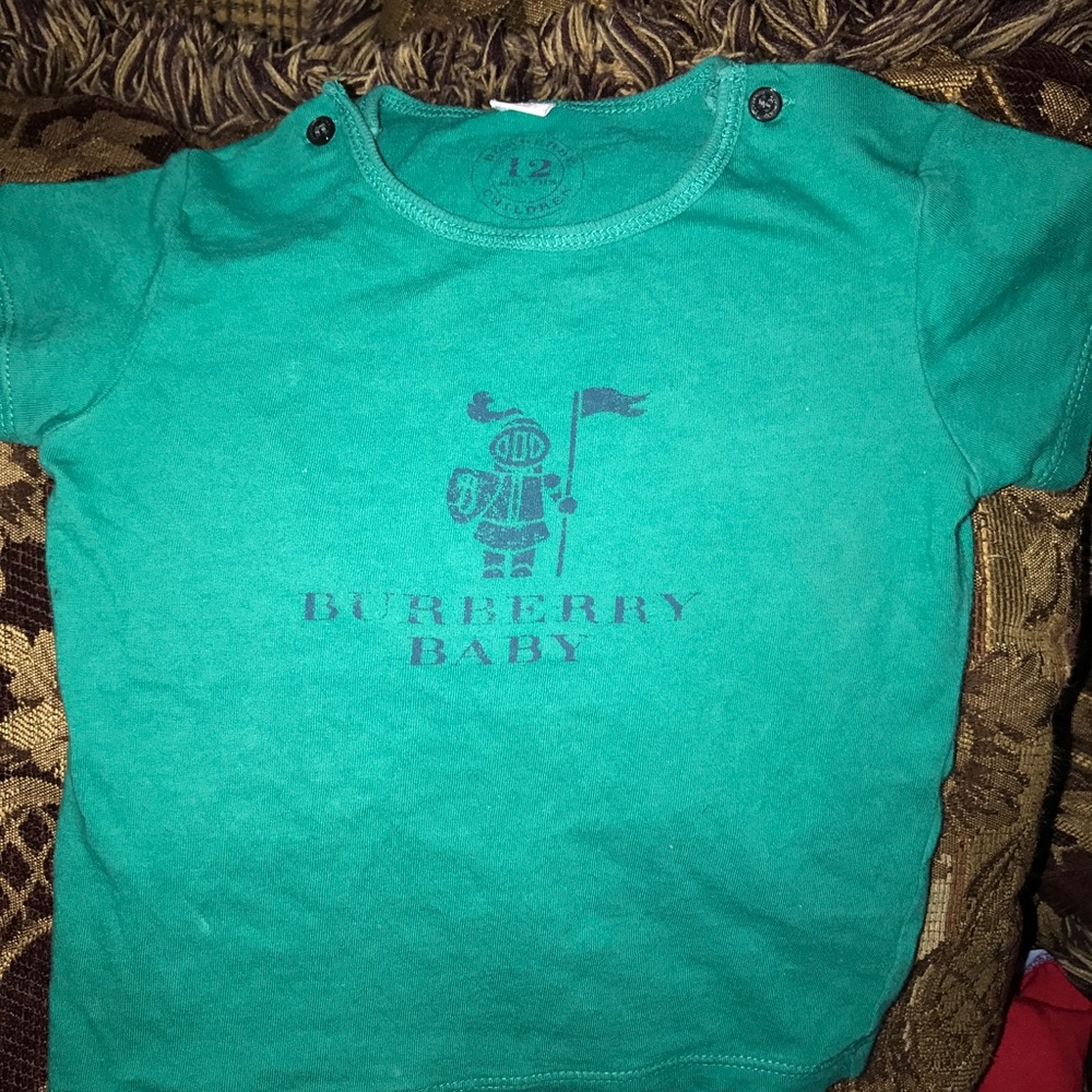 Burberry baby tee shirt