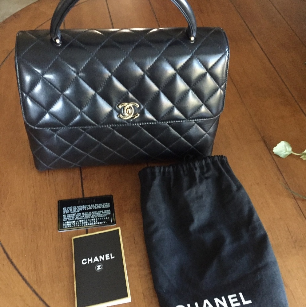 CHANEL Authentic Kelly Bag
