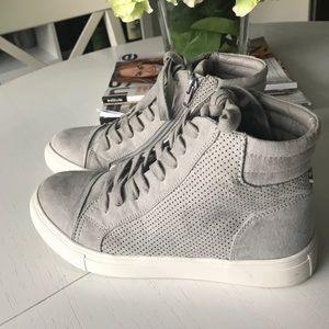 Steve Madden High Top Gray Sneakers/Shoes Size 6.5