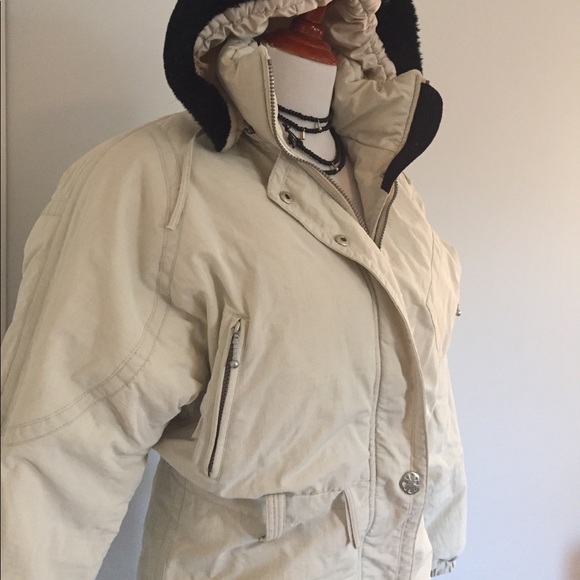OBERMEYER Ski Jacket With Detachable Hood - Picture 3 of 8
