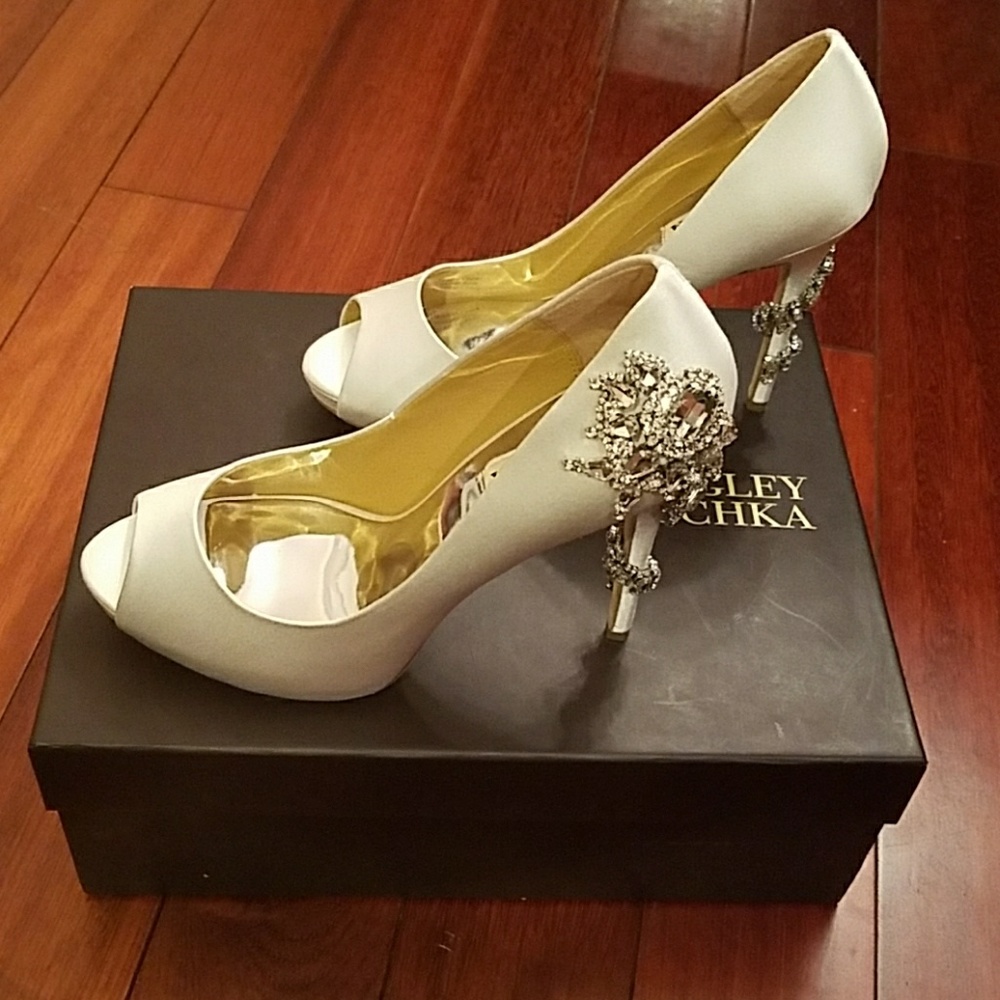 Badgley Mischka Ivory Rhinestone Heels