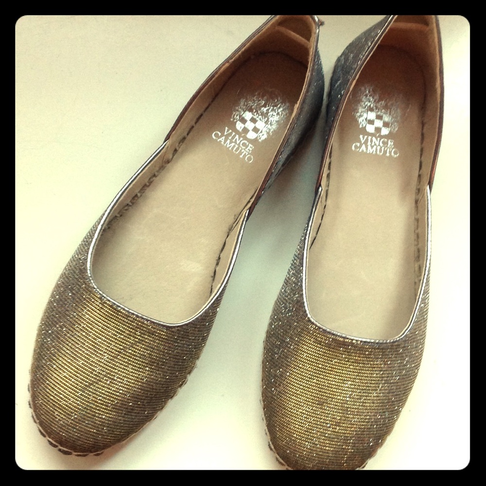 New Vince Camuto never worn espadrille flats.