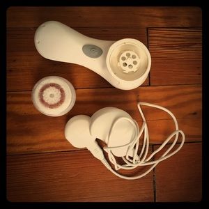 Clarisonic Mia Face Cleaner Brush