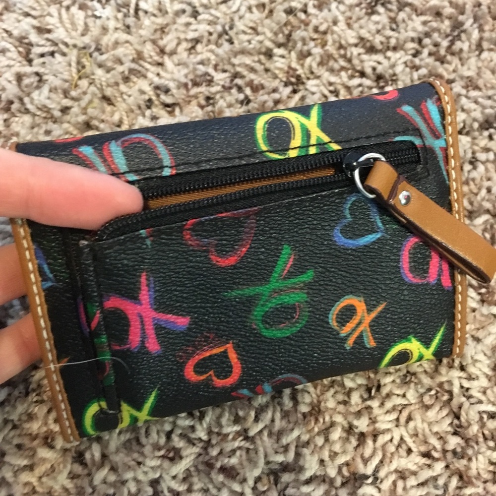 XOXO ๐ Wallet - Picture 2 of 3