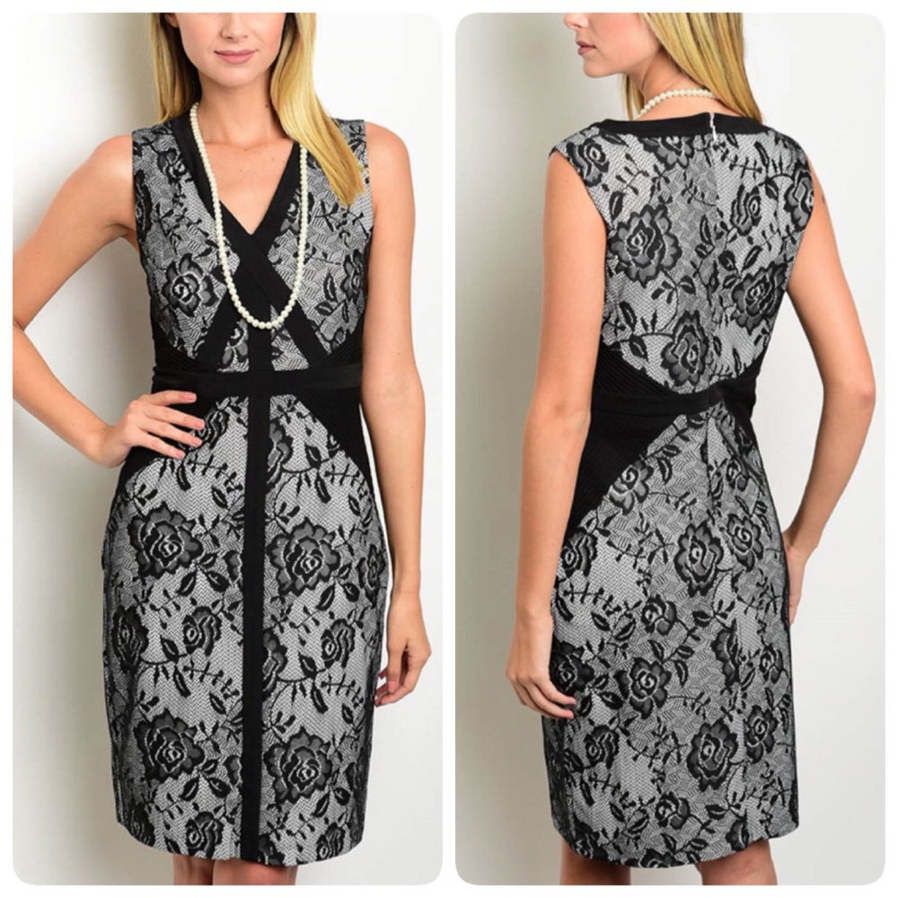 HP ⭐️ 🆕 Black & White Floral Lace Dress