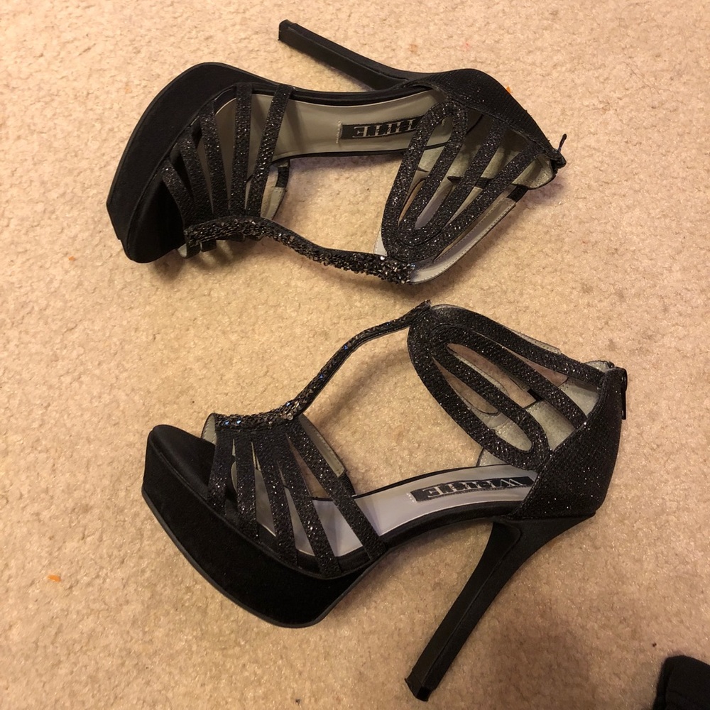 White by Vera Wang Heels - 6 1/2