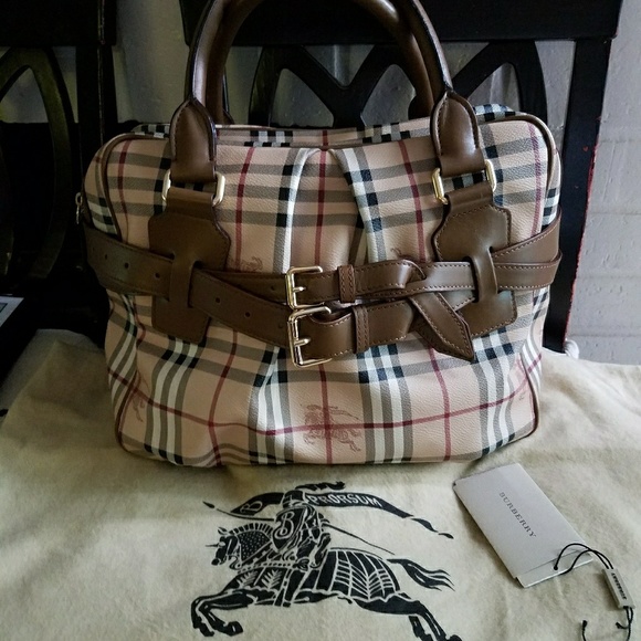 Authentic Burberry Bowden $1800 - Picture 1 of 5