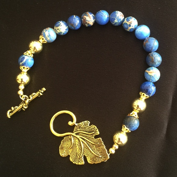 💙 Blue Sea Sediment Jasper Toggle Clasp Bracelet - Picture 5 of 7