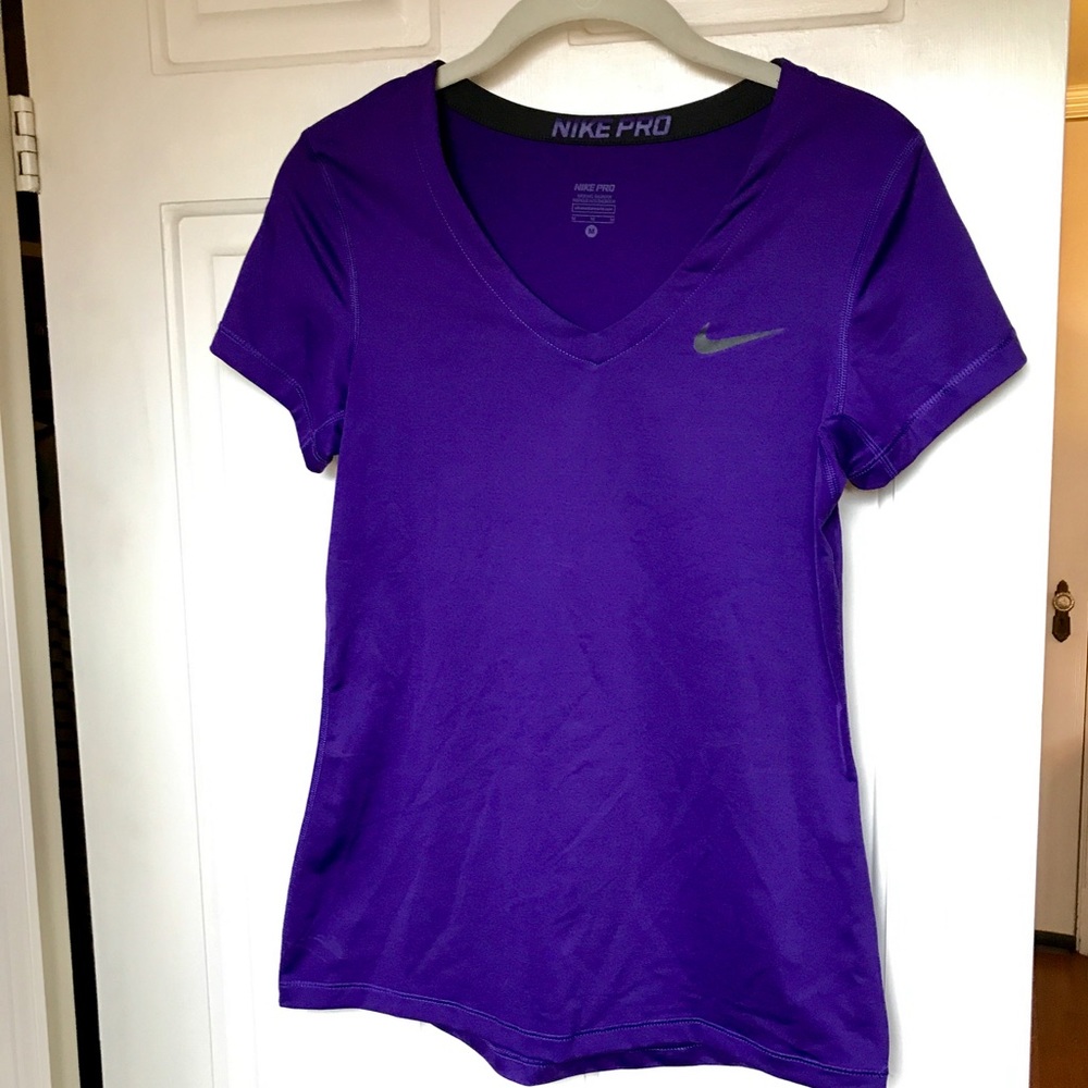 NWOT Nike Pro women's Dri-Fit v-neck