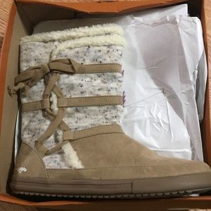 Women’s Rocket Dog Boots. New. Size 10 M.