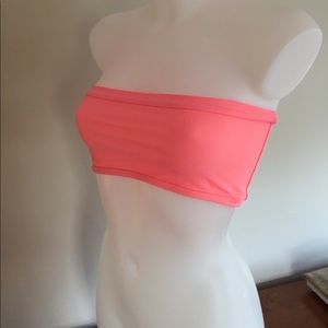 Onzie Bandeau top. One size. Coral color.