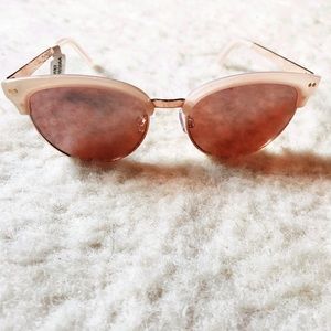 New with tags sunglasses