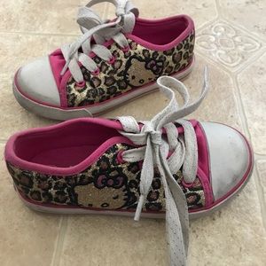 🌸🐱 Hello Kitty Shoes🐱🌸