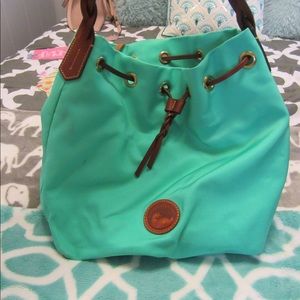 Dooney & Bourke Tote AUTHENTIC