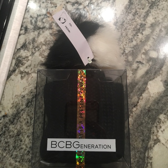 BCBG Holiday Hat - Picture 2 of 3