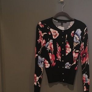 White House Black Market cute cardigan