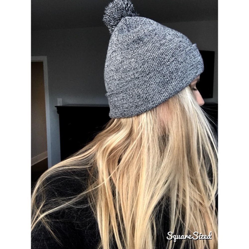 Pom Pom Beanie