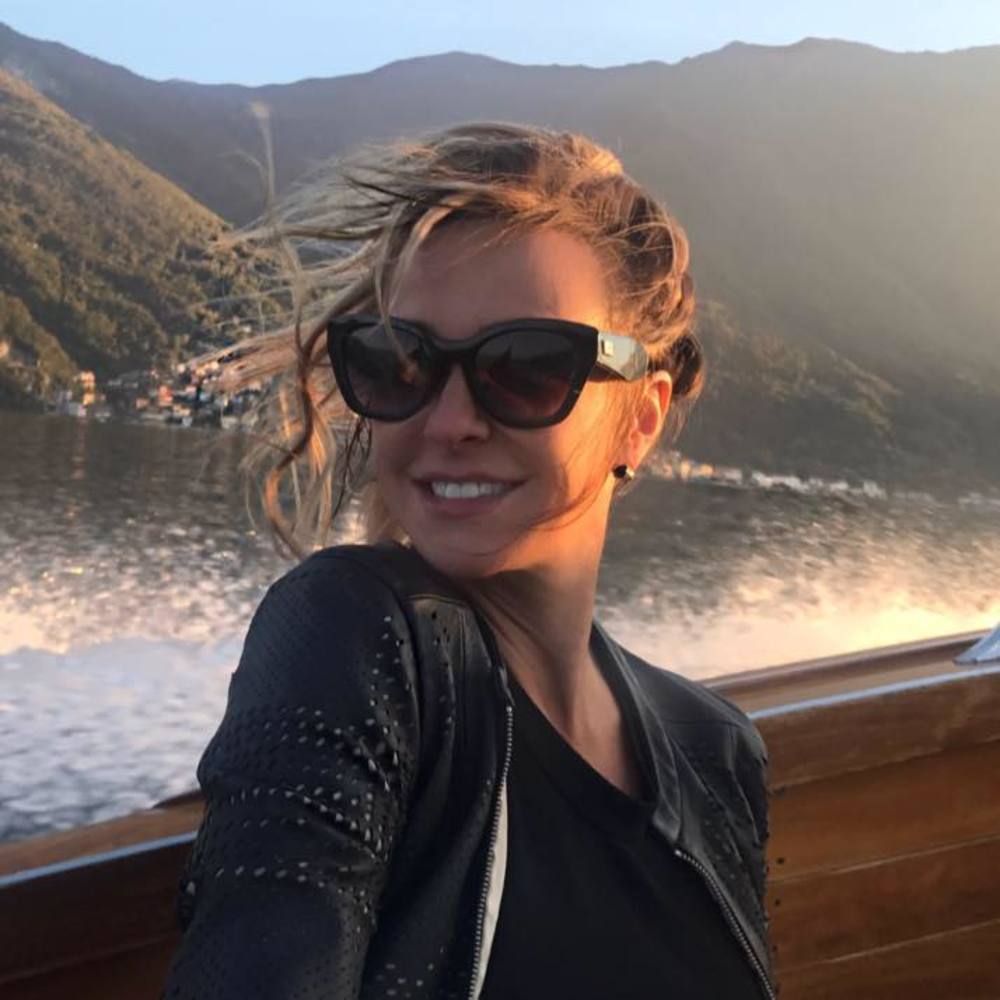 Meet your Posher, Kelli