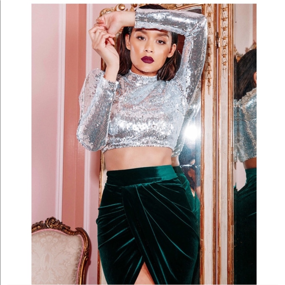 Silver stretch mirror sequin top