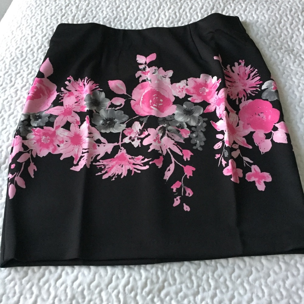 🆕 INC International Petite scuba Pencil Skirt PL - Picture 3 of 5