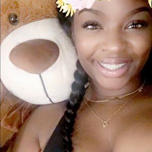 Meet your Posher, Kiara