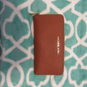 Michael Kors wallet AUTHENTIC