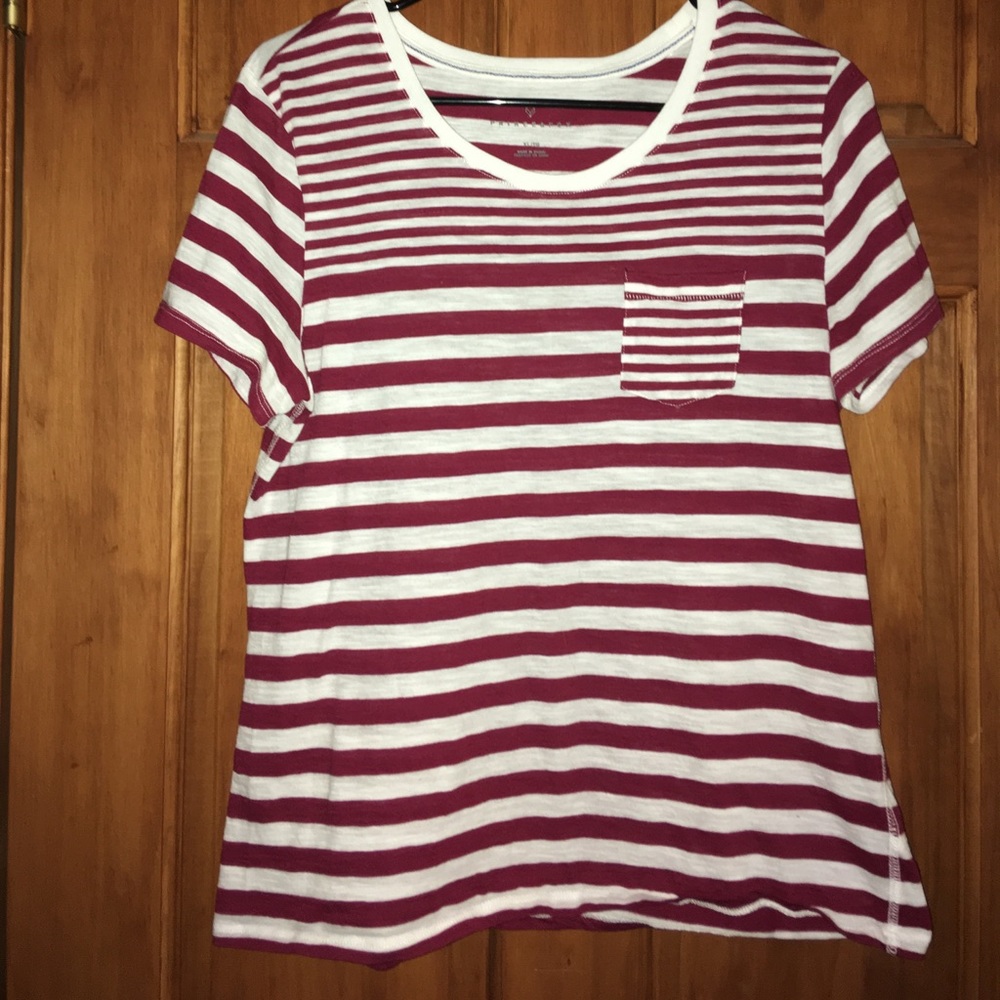 Multi size red and white striped t-shirt