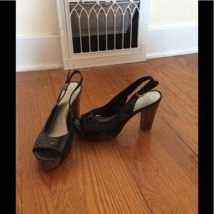 Gianni Bini open toe sling back heels