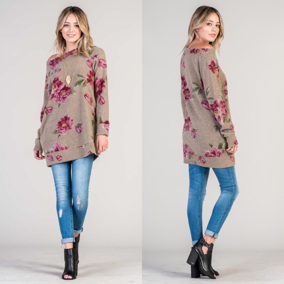 WHOLESALE BLOWOUT: 3 items: Slouchy floral mocha & pink knit tunic w/pockets - Picture 1 of 3