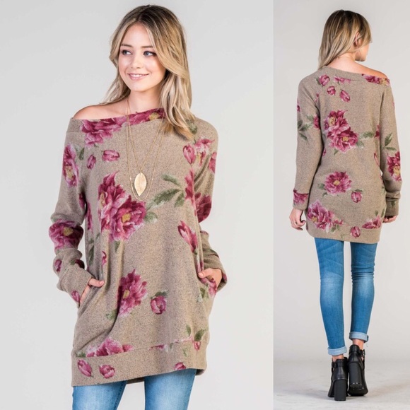 WHOLESALE BLOWOUT: 3 items: Slouchy floral mocha & pink knit tunic w/pockets - Picture 2 of 3