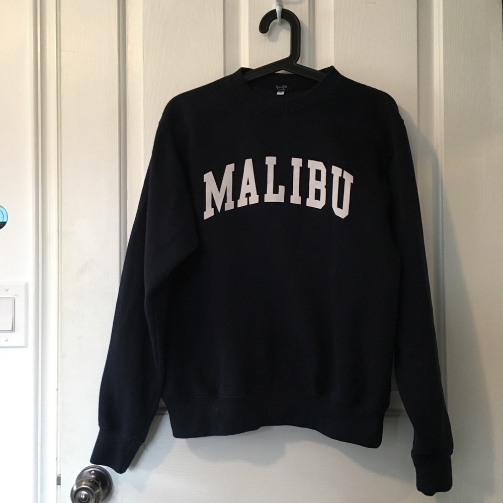 Brandy Melville Erica malibu pullover