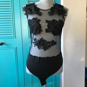 Forever 21 lace bodysuit; never worn! FLASH SALE