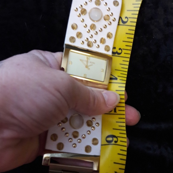 Authentic Michael Kors Watch - Picture 2 of 6