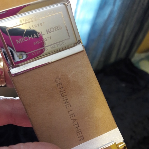 Authentic Michael Kors Watch - Picture 6 of 6