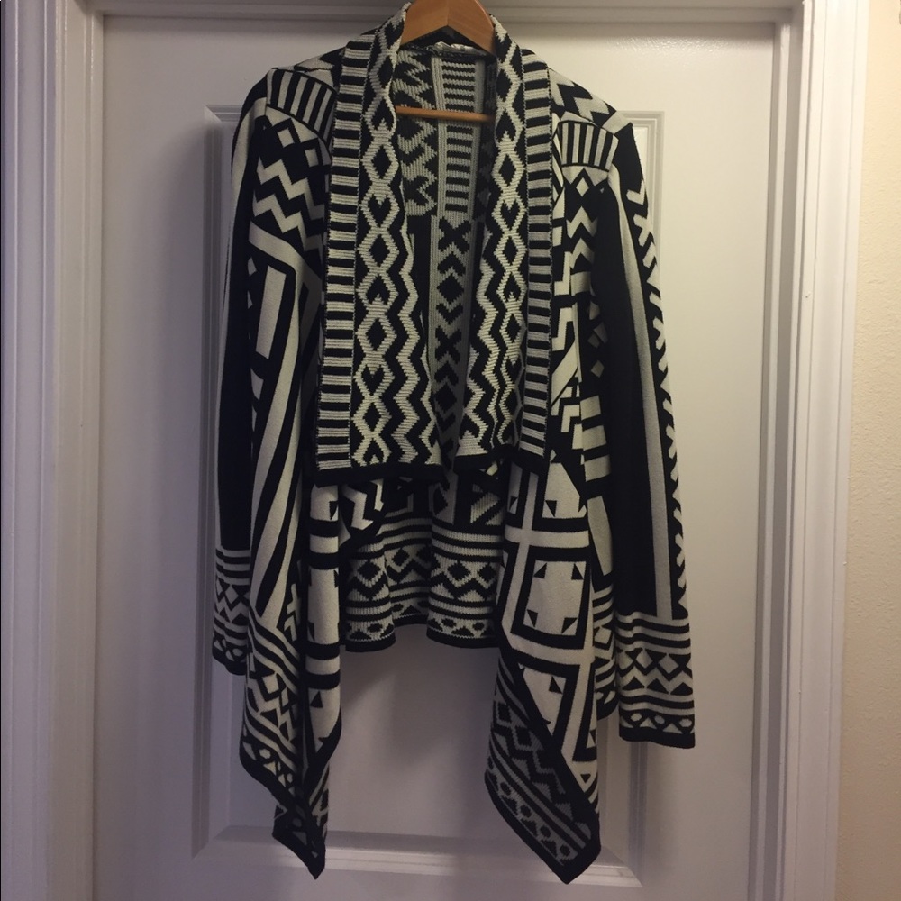 Staring at Stars - Geometric Long Cardigan