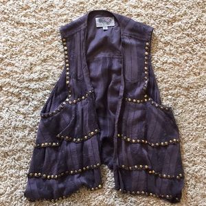 Ecote- Grey Patterned Vest w/Gold Metal Beads