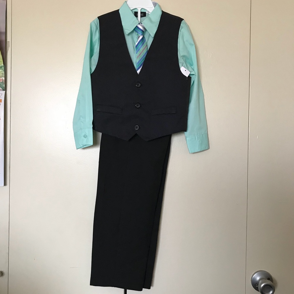 Boys 4 piece set suit