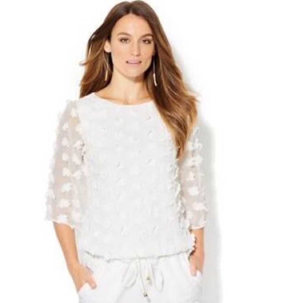 NY&C white floral appliqué blouse size L
