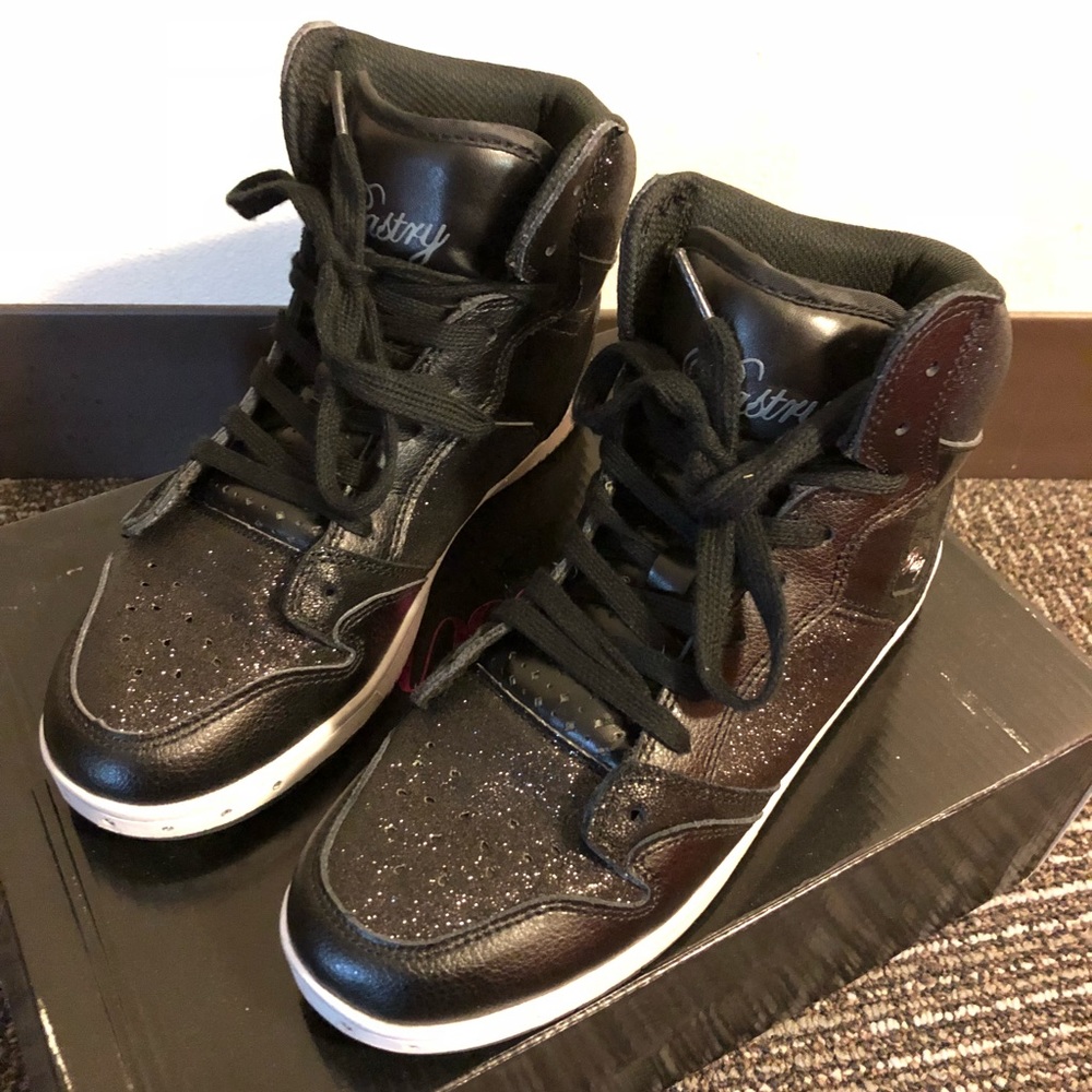 Black Sparkle Pastry Shoes