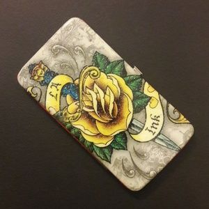 LA Ink - Kat Von D yellow rose Hard wallet