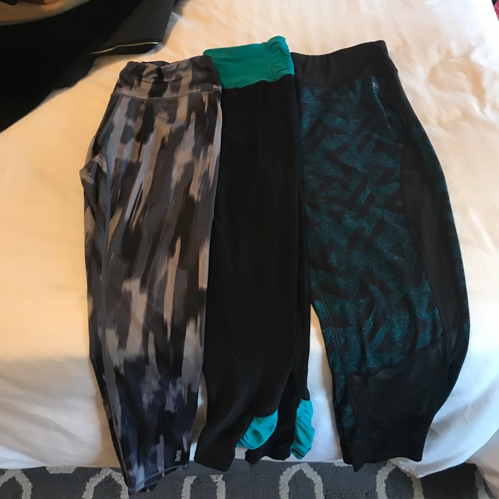 Workout leggings bundle! (4 pairs)