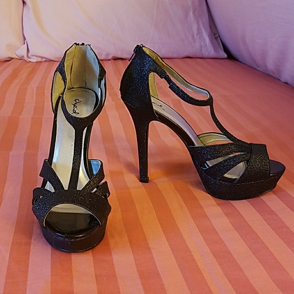 Brand New Black Glitter T Strap Heels
