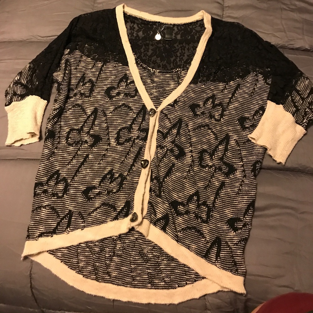Women's Buckle Cardigan