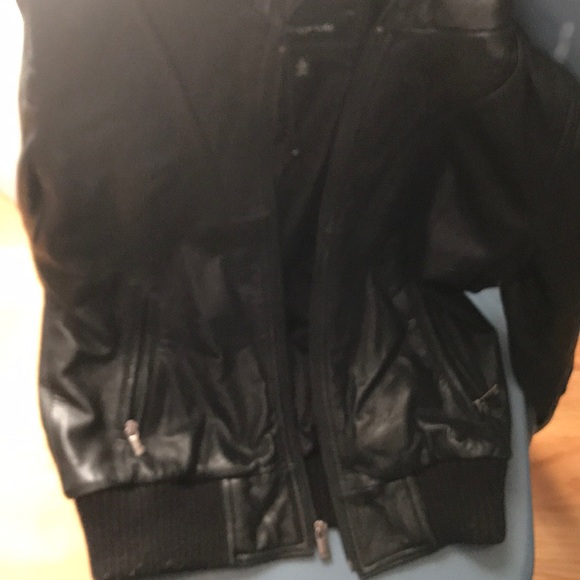 Leather Jacket with hood - Picture 4 of 7