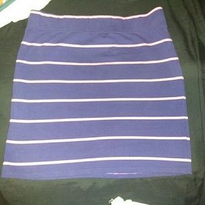 Mini Navy and pink skrit