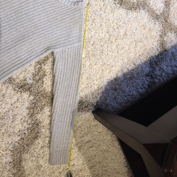 Sweater - Picture 5 of 5