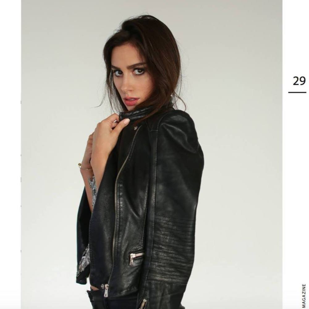 Meet your Posher, Manu